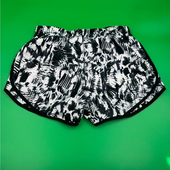 Calvin‎ Klein Black and White Athletic Shorts - Picture 1 of 5